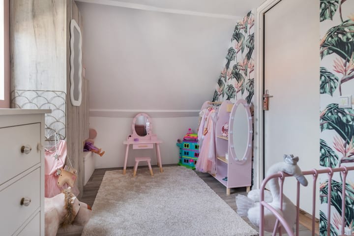 Photo 15 of Ouddorpsestraat 11