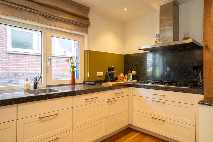 Foto 15 van Schoolstraat 50