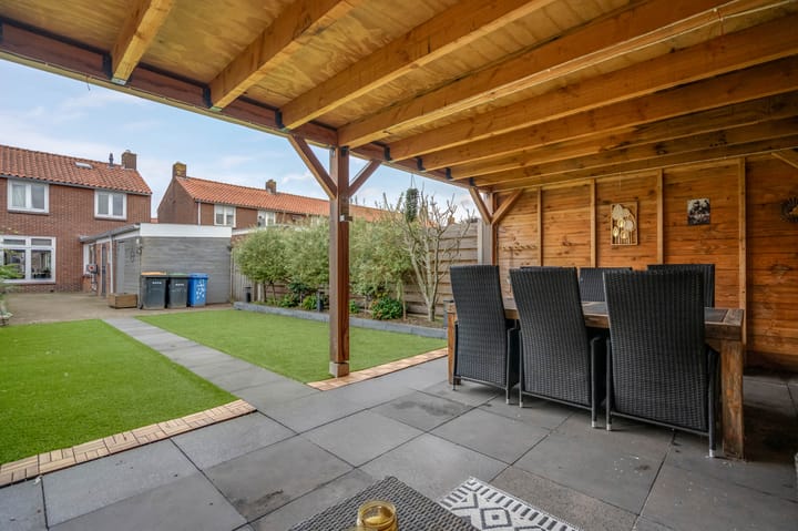 Photo 20 of Karel Doormanstraat 11