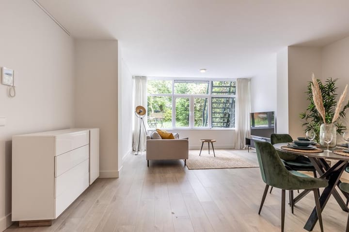 Photo 6 of Mathenesserlaan 247-B