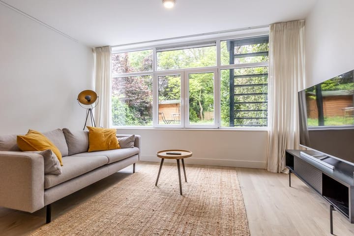 Photo 10 of Mathenesserlaan 247-B