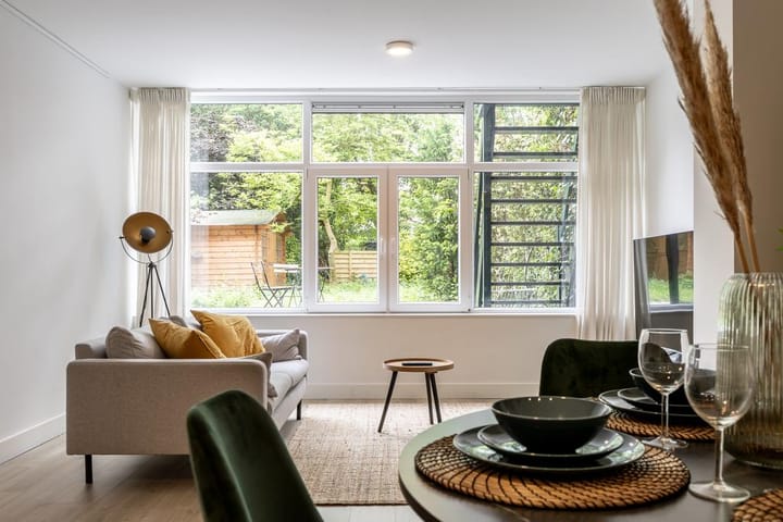 Photo 19 of Mathenesserlaan 247-B