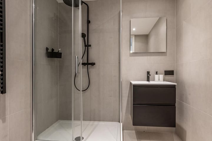 Photo 23 of Mathenesserlaan 247-B