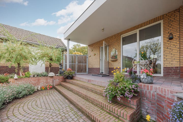 Photo 42 of Schiksedijk 15