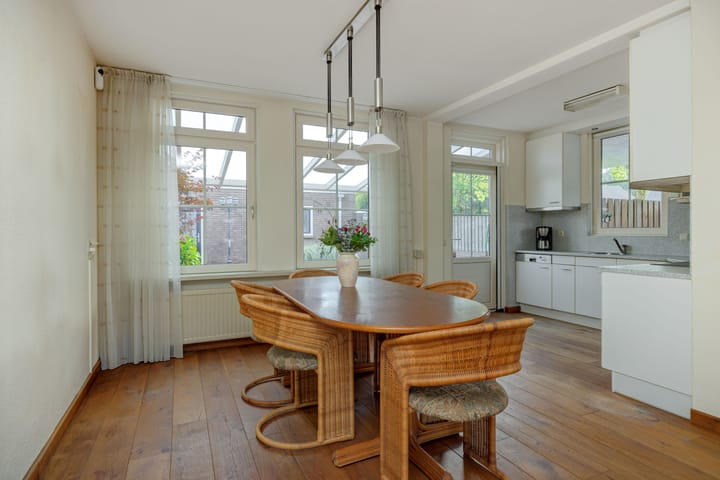 Photo 12 of Meester Theelenstraat 2