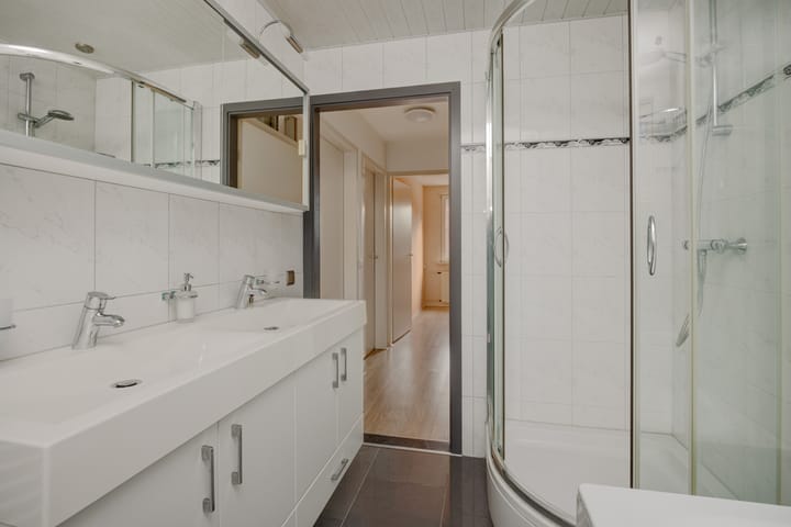 Photo 17 of Meester Theelenstraat 2