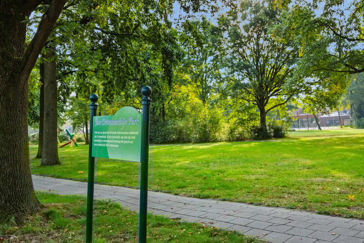 Photo 28 of Meester Theelenstraat 2