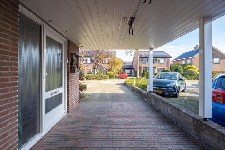 Photo 4 of Morelstraat 9