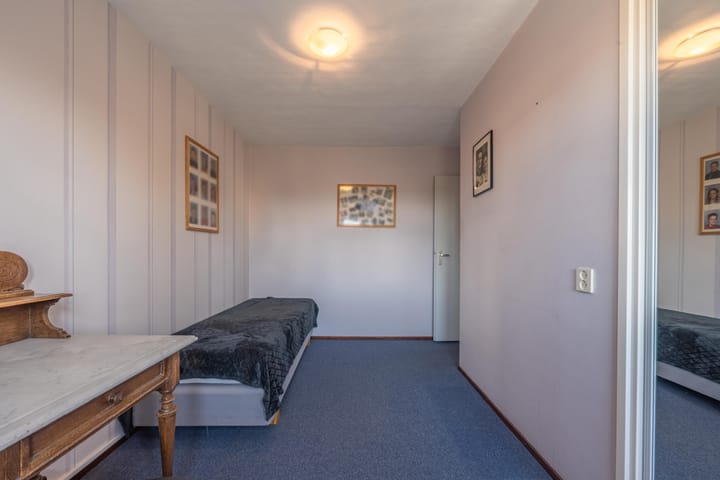 Photo 35 of Morelstraat 9