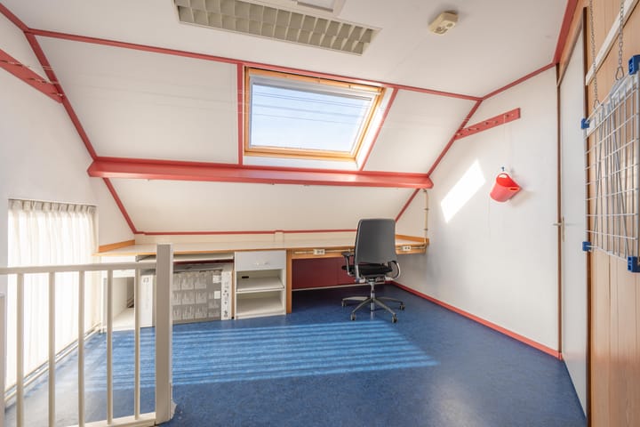 Photo 37 of Morelstraat 9