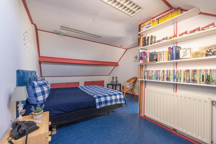 Photo 40 of Morelstraat 9