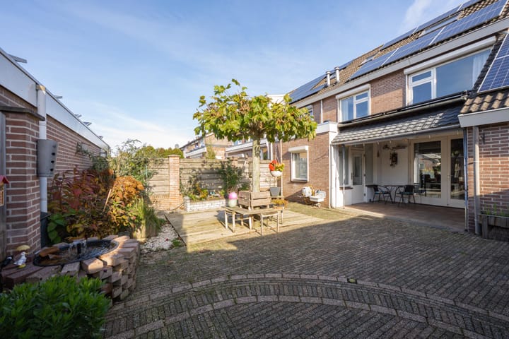 Photo 52 of Morelstraat 9