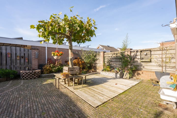 Photo 53 of Morelstraat 9