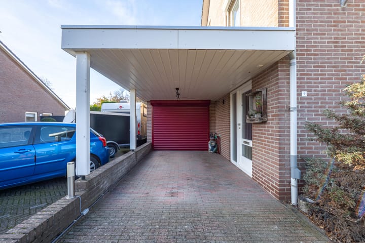 Photo 57 of Morelstraat 9