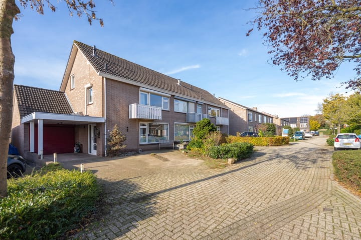 Photo 58 of Morelstraat 9