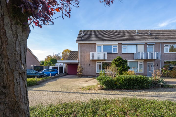 Photo 60 of Morelstraat 9