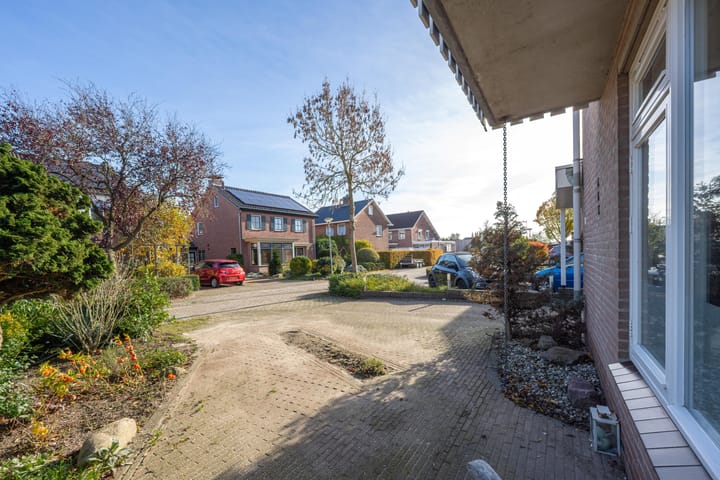 Photo 61 of Morelstraat 9