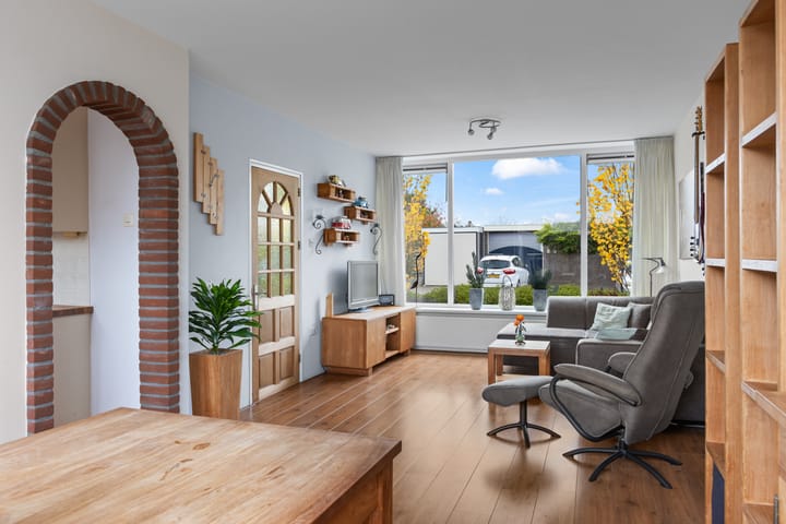 Photo 8 of Jan van Ieperenstraat 27