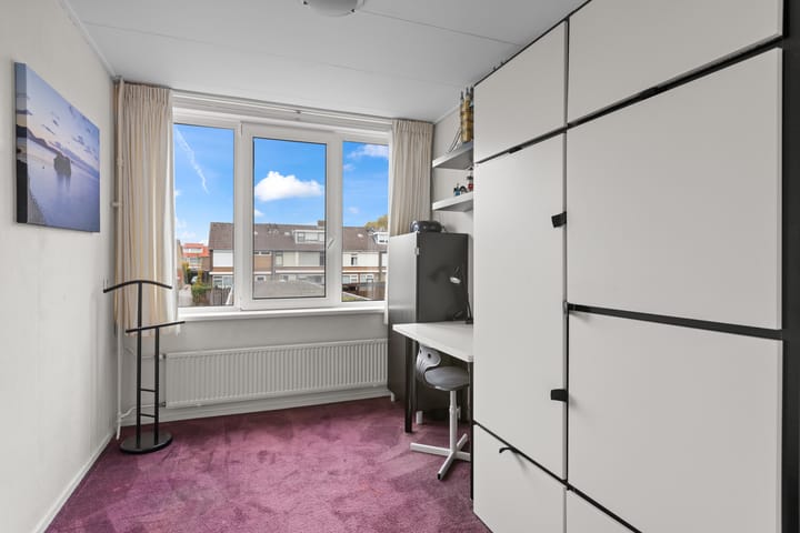 Photo 21 of Jan van Ieperenstraat 27