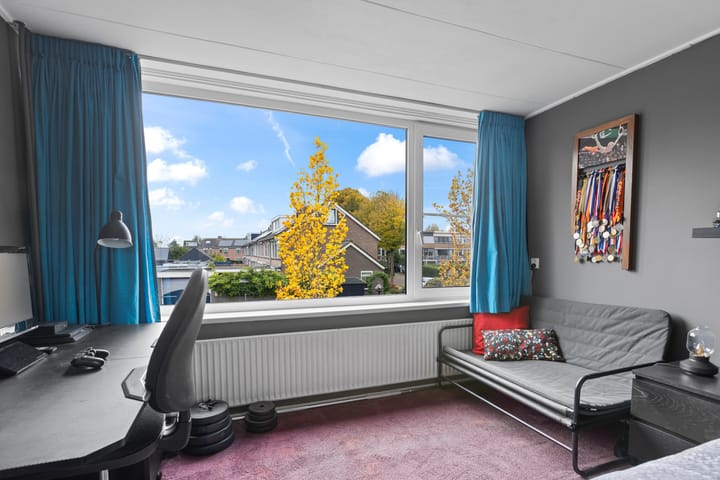 Photo 25 of Jan van Ieperenstraat 27