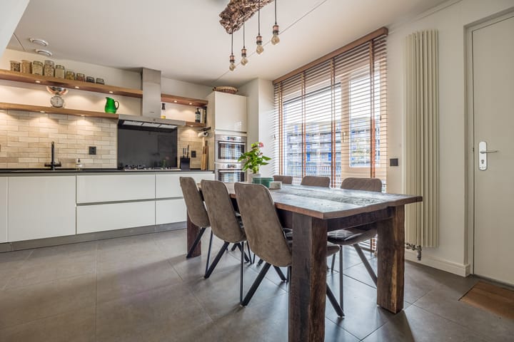 Foto 15 van Emily Brontësingel 125