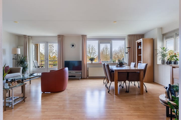 Photo 2 of Woudhuizerallee 198