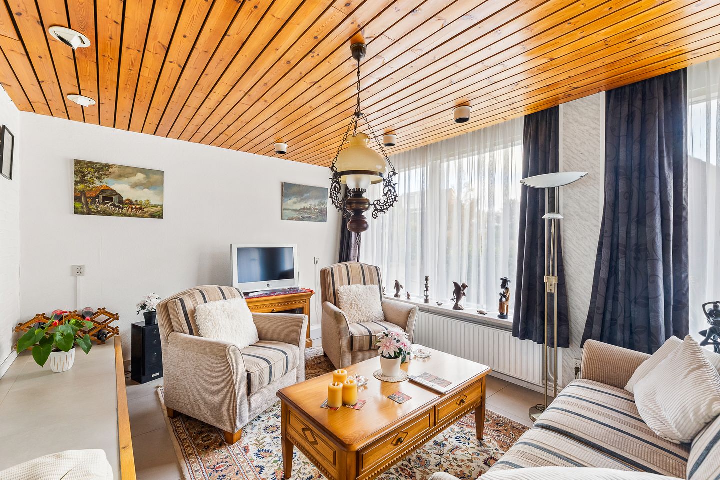 Foto 10 van Aalbersestraat 13