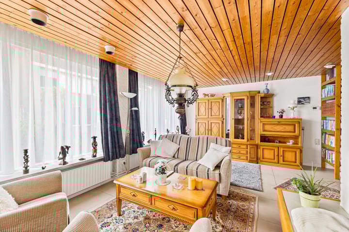 Photo 12 of Aalbersestraat 13