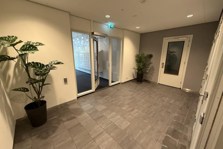 Foto 4 van Haarlemmerweg 1058