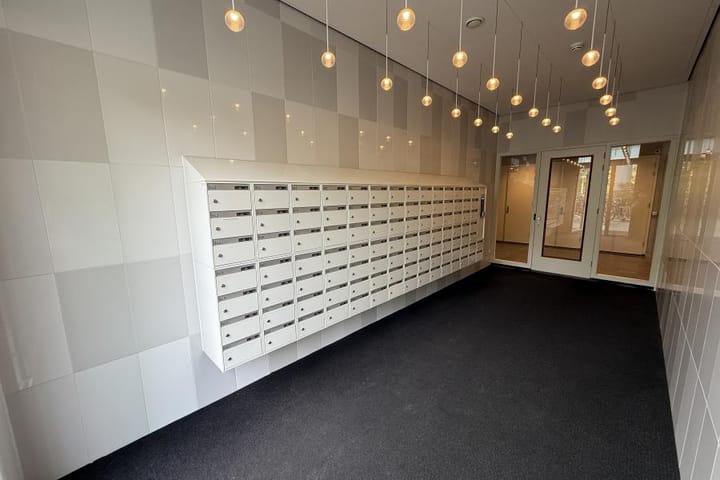 Foto 17 van Haarlemmerweg 1058