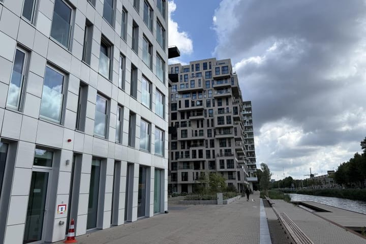 Foto 15 van Haarlemmerweg 1058