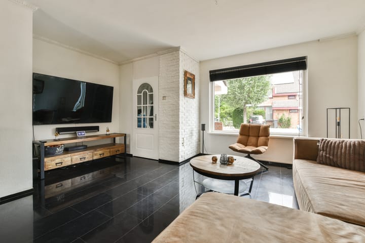 Photo 5 of Griend 107