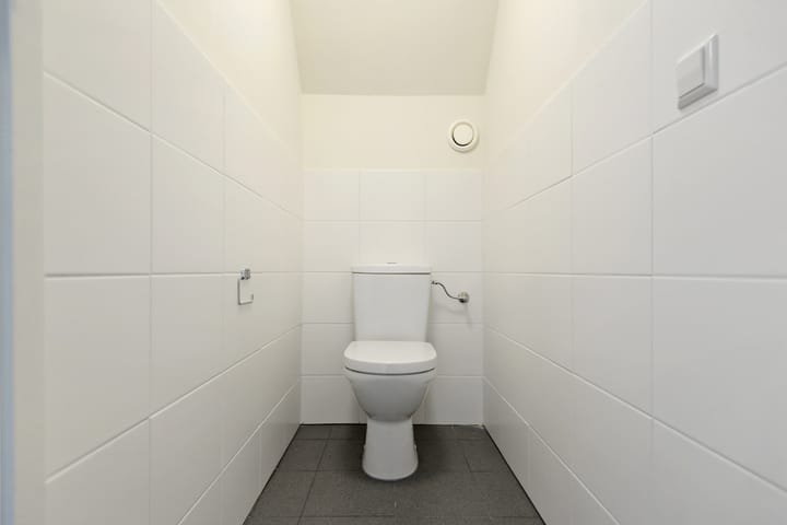 Photo 7 of Delftsestraatweg 138