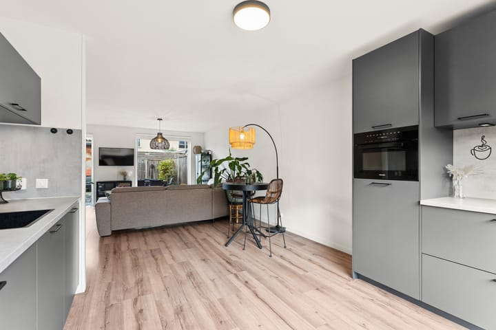 Photo 16 of Eendrachtstraat 27