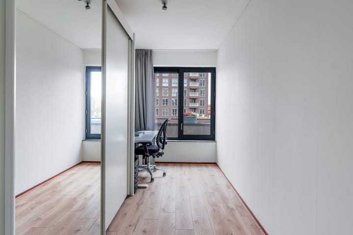 Photo 19 of Sint-Jobskade 560