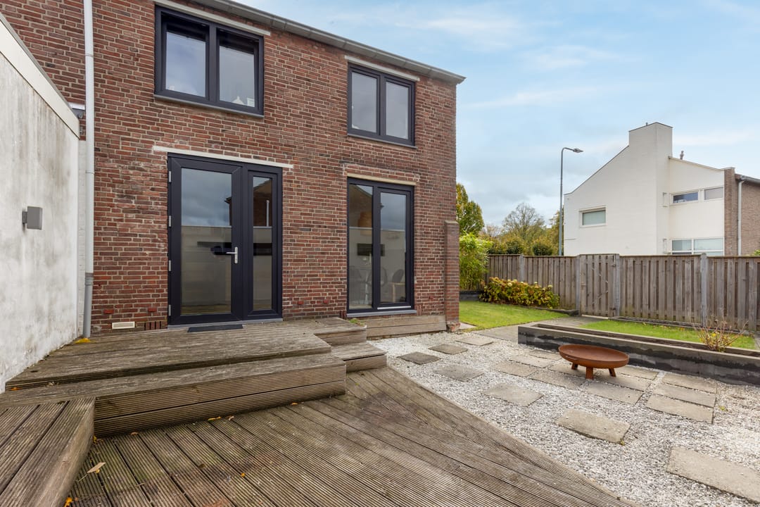 Foto 23 van Broeksittarderweg 124