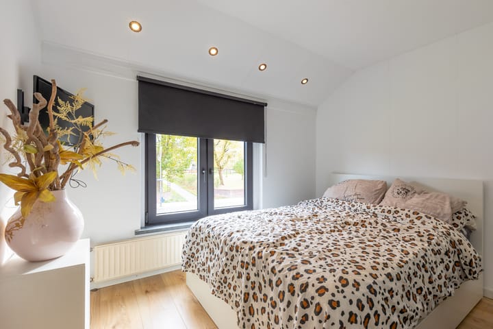 Foto 29 van Broeksittarderweg 124