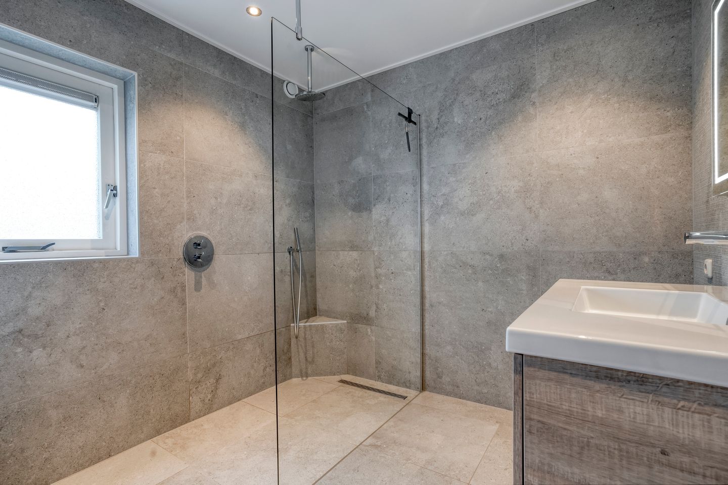 Foto 14 van Duivenbreeweg 12-B