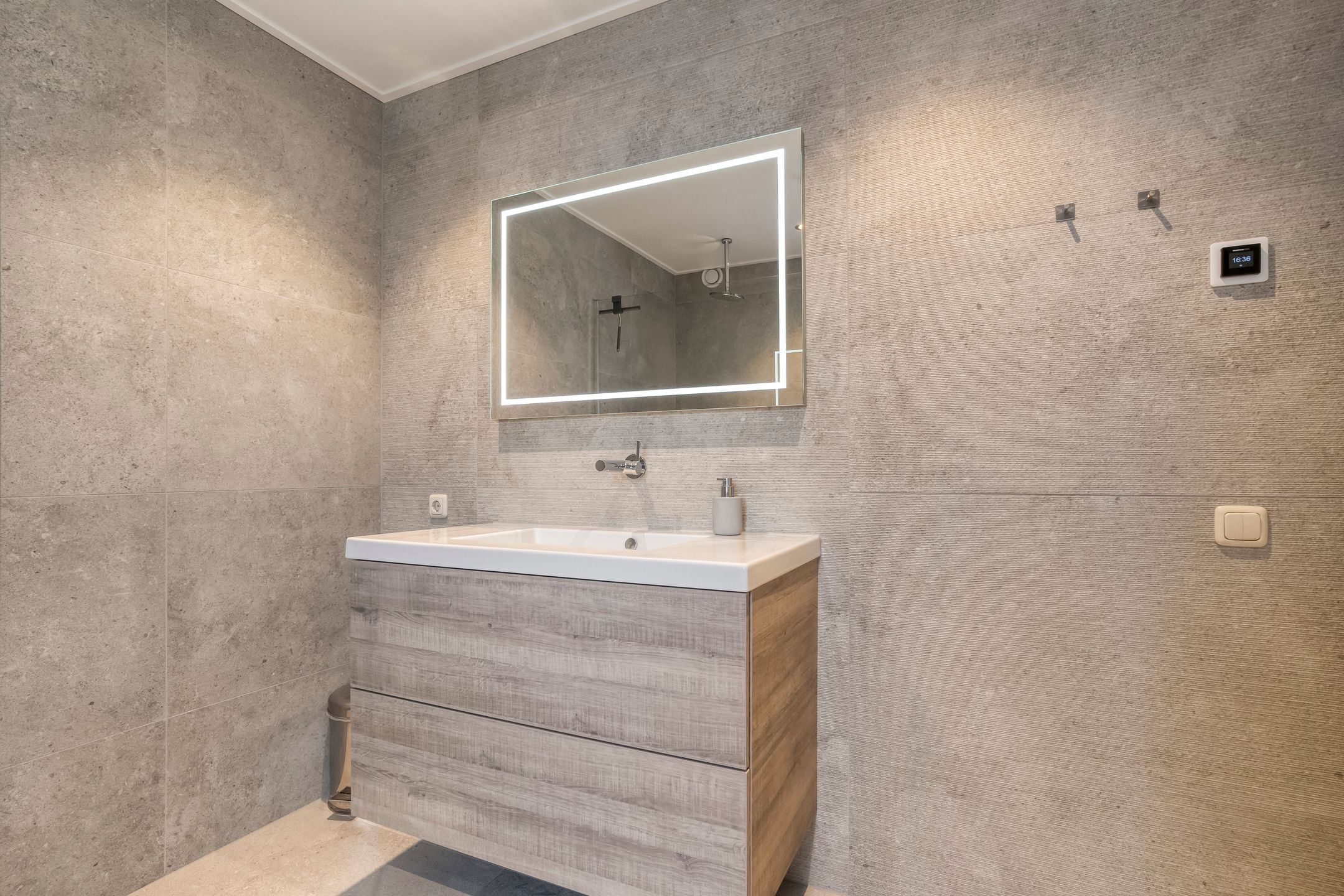 Foto 15 van Duivenbreeweg 12-B