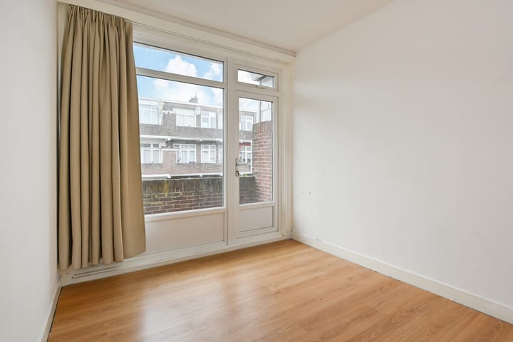 Photo 18 of Nunspeetlaan 237