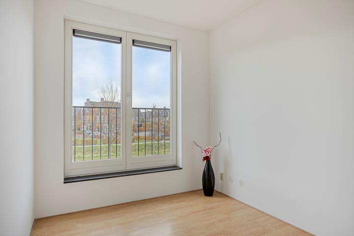 Foto 25 van Honingeter 27