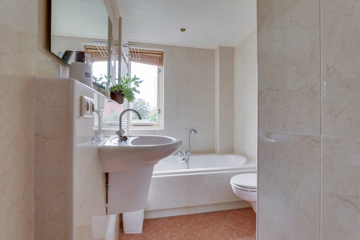 Foto 17 van Het Landeweerd 33