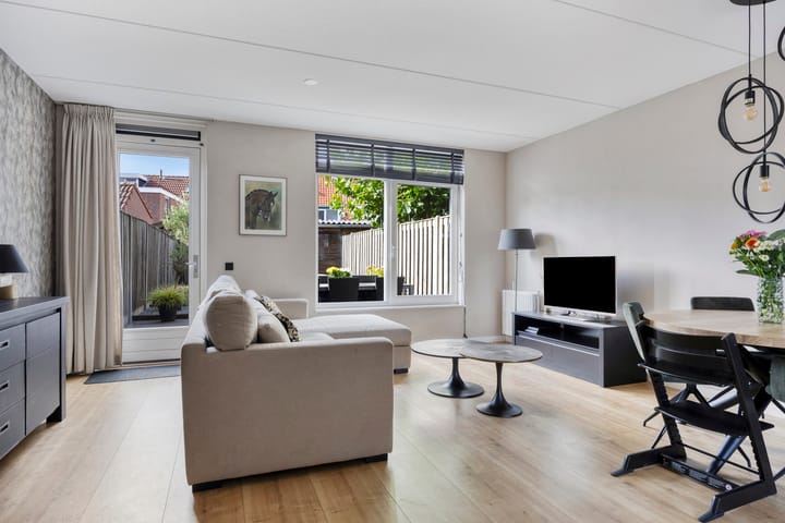 Foto 8 van Maarten van Leeuwenstraat 3