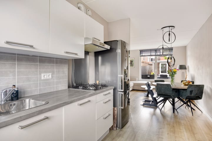 Foto 13 van Maarten van Leeuwenstraat 3