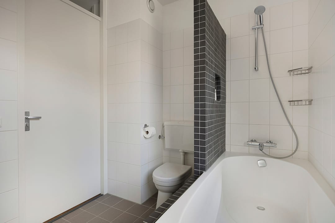 Foto 17 van Maarten van Leeuwenstraat 3