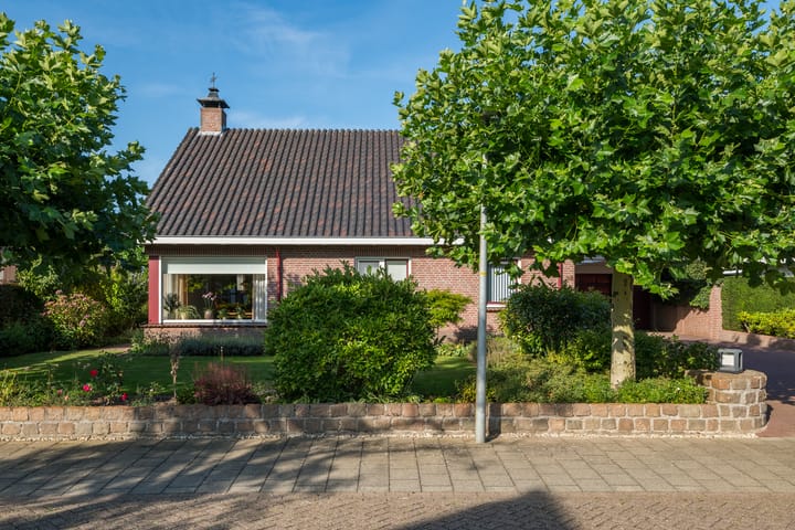 Foto 2 van Multatulihof 38