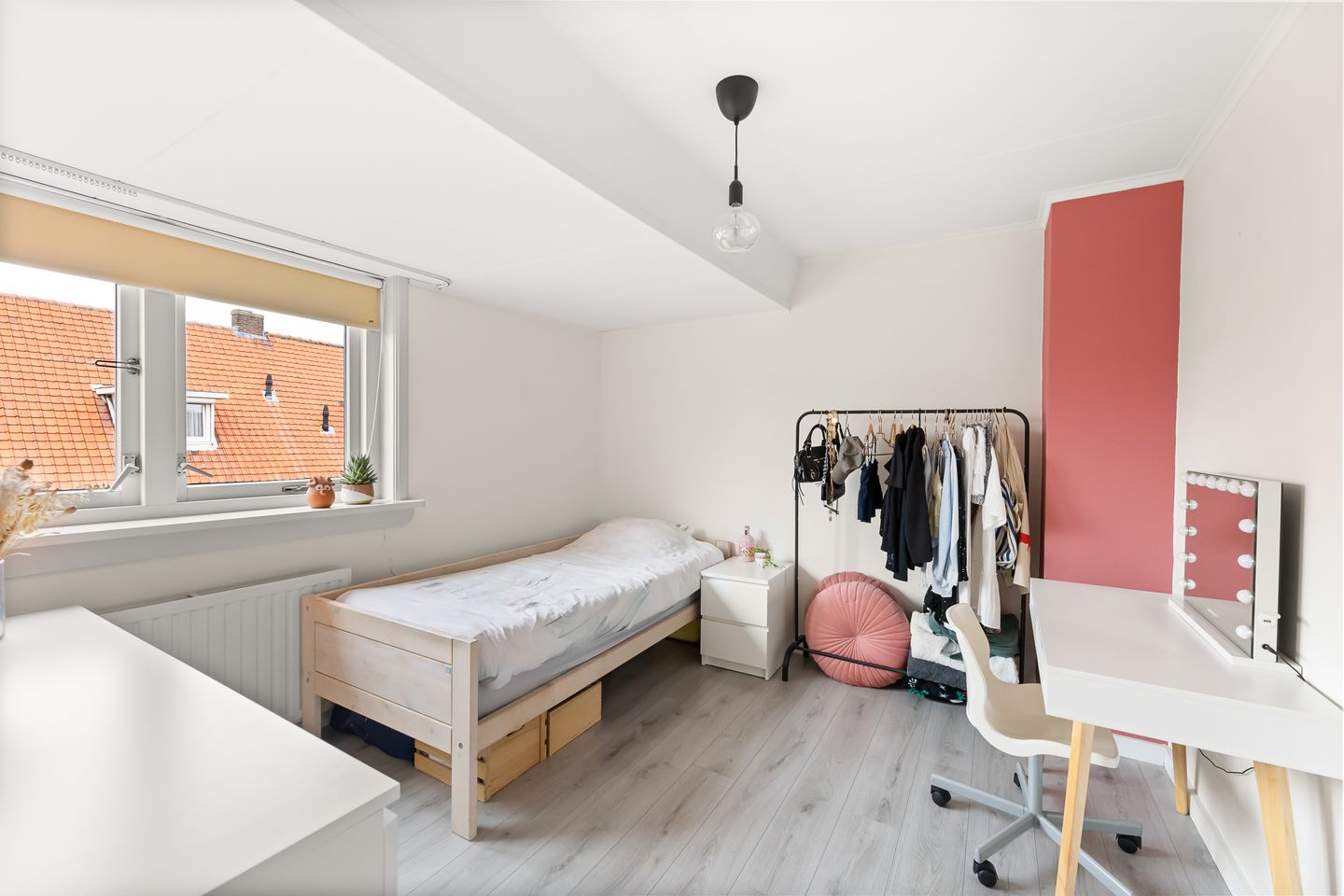 Foto 25 van De Deckerestraat 23