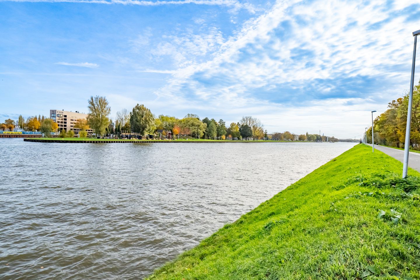 Foto 74 van Skopjestraat 11