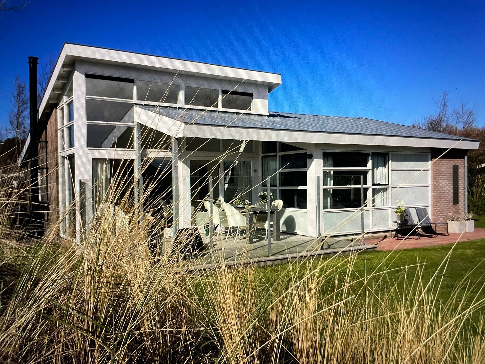 2-bedroom freehold villa in Ballum — photo 1 of 5