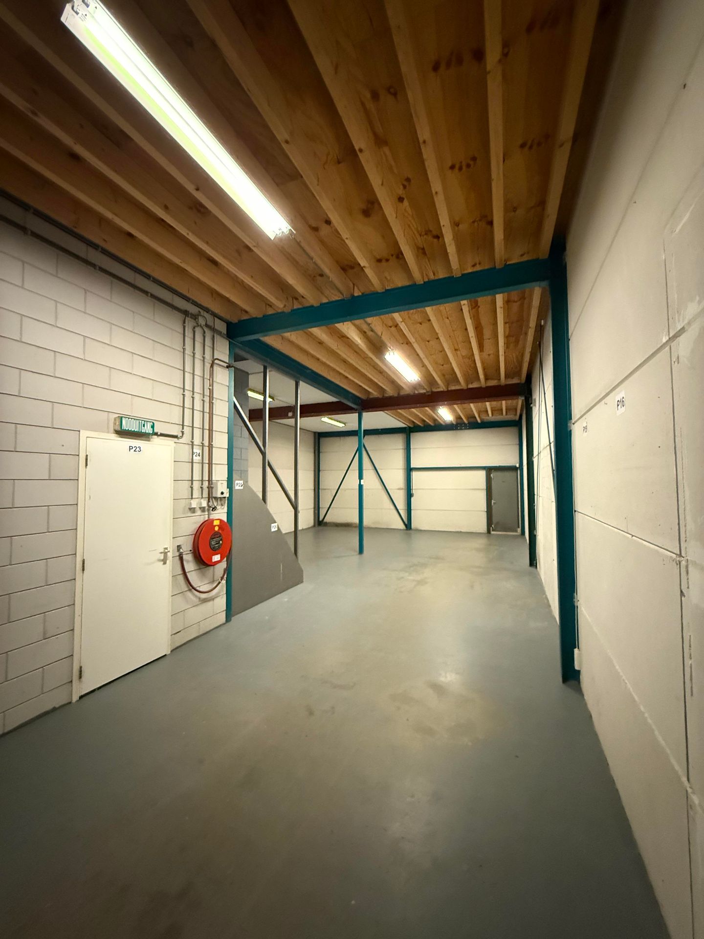 Bekijk foto 5 van Satellietbaan 13-E